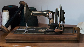 Old sewing machine by Ana Lopez - Visual FX - iMasterArt
